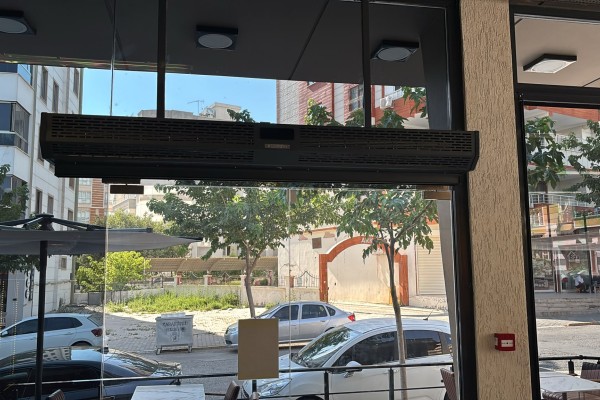 Kartal Hava Perdesi Montajı | Barricade